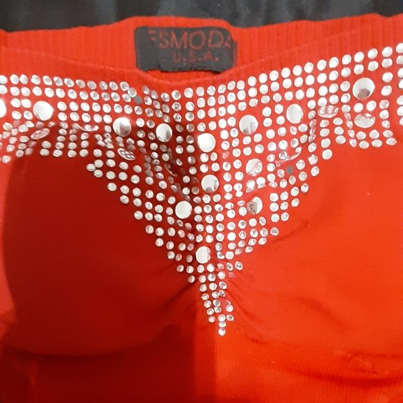 Red Embellished Tube Top, one size comfy fit stretch acrylic, removable padding - Picture 4 of 4